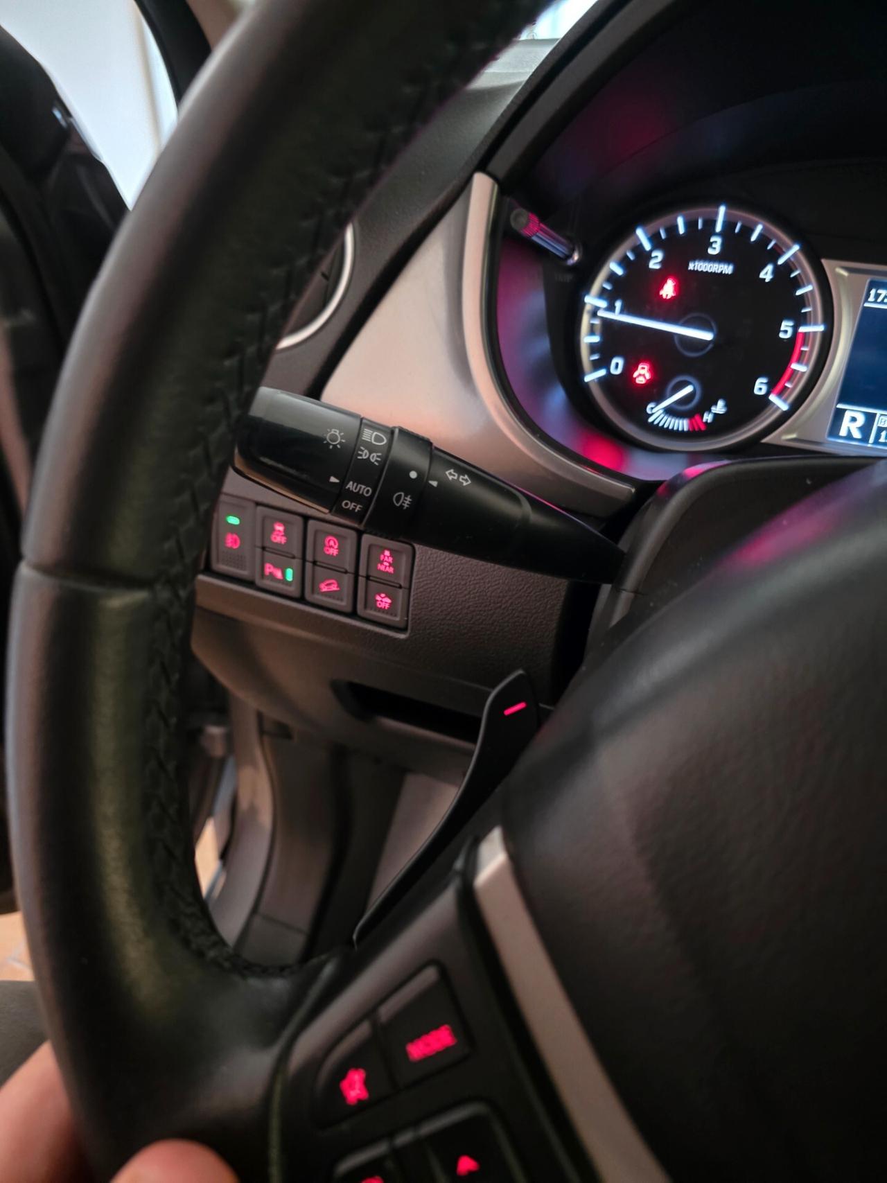 Suzuki Vitara 1.6D 4x4 full automatic