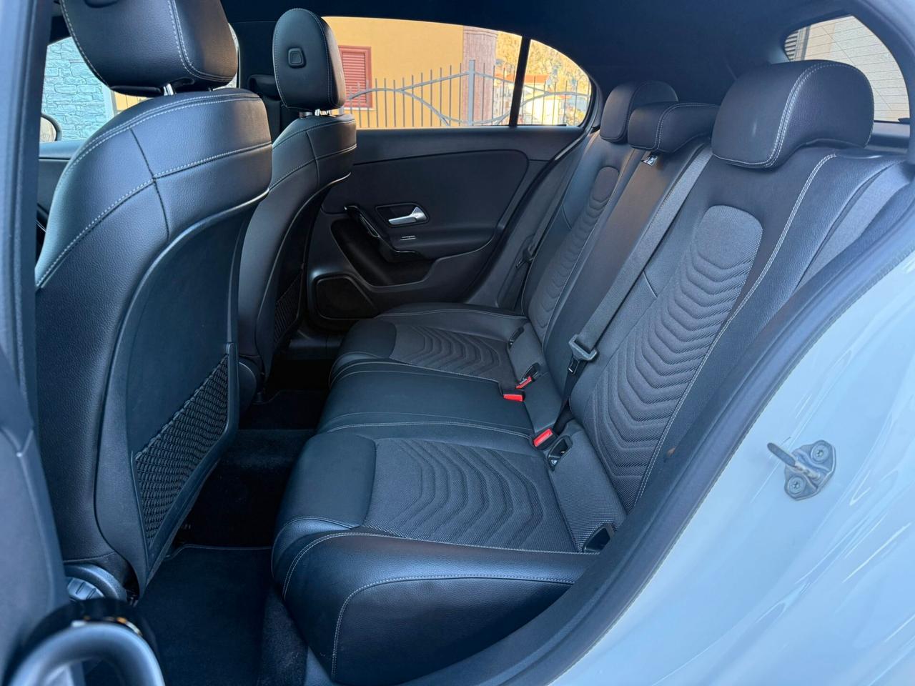 Mercedes Classe A 180d 116cv TETTO VIRTUAL 2018