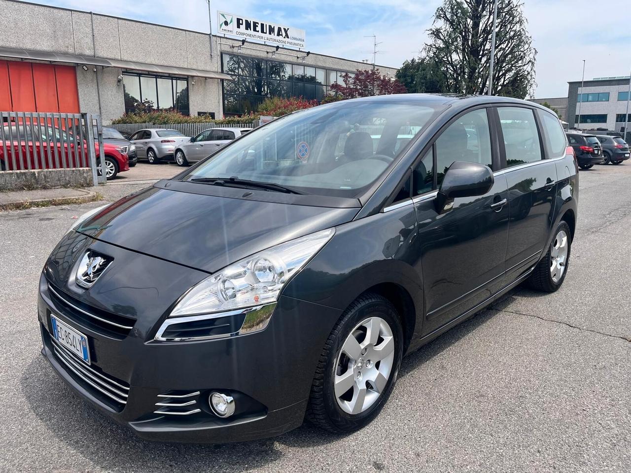 Peugeot 5008 1.6 VTi 120CV **SOLO EXPORT**
