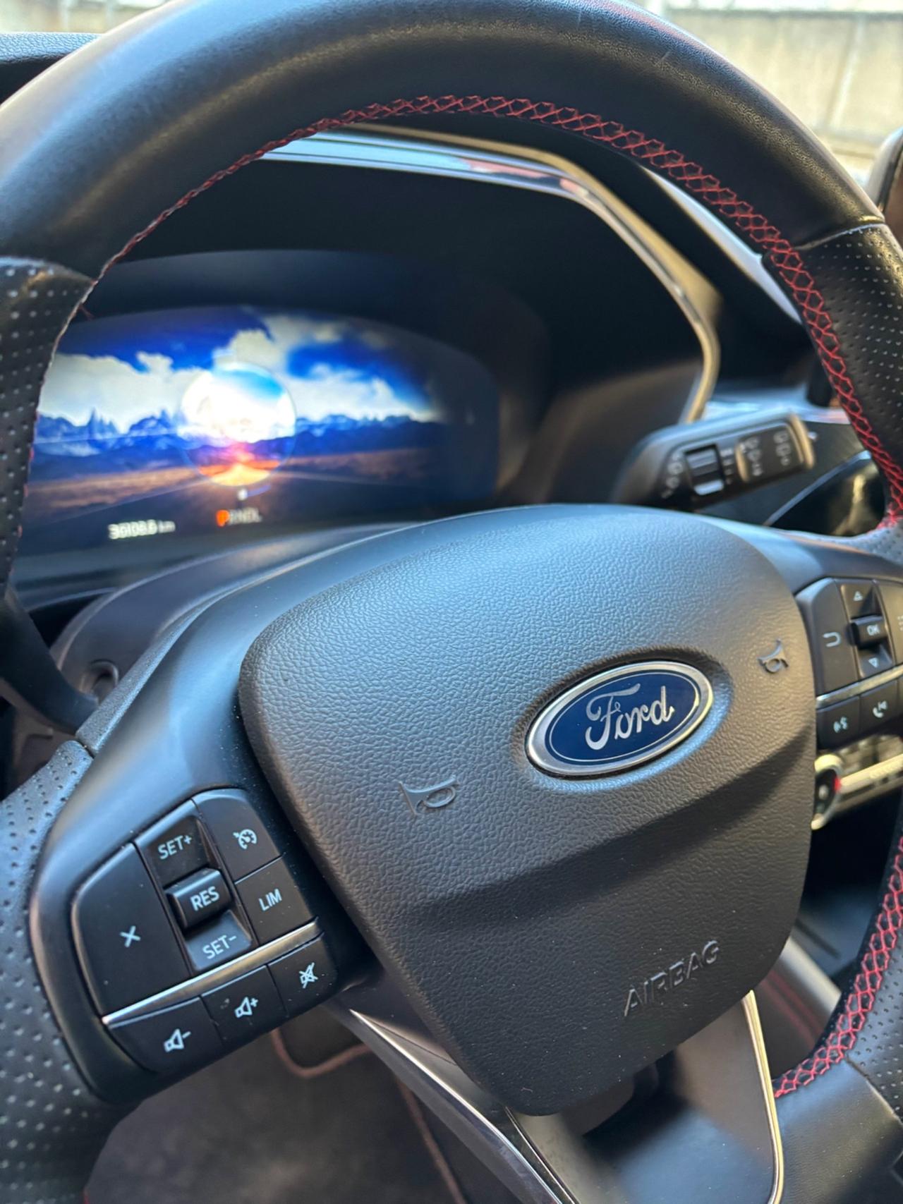 Ford Kuga 2.5 Full Hybrid 190 CV CVT ST-Line