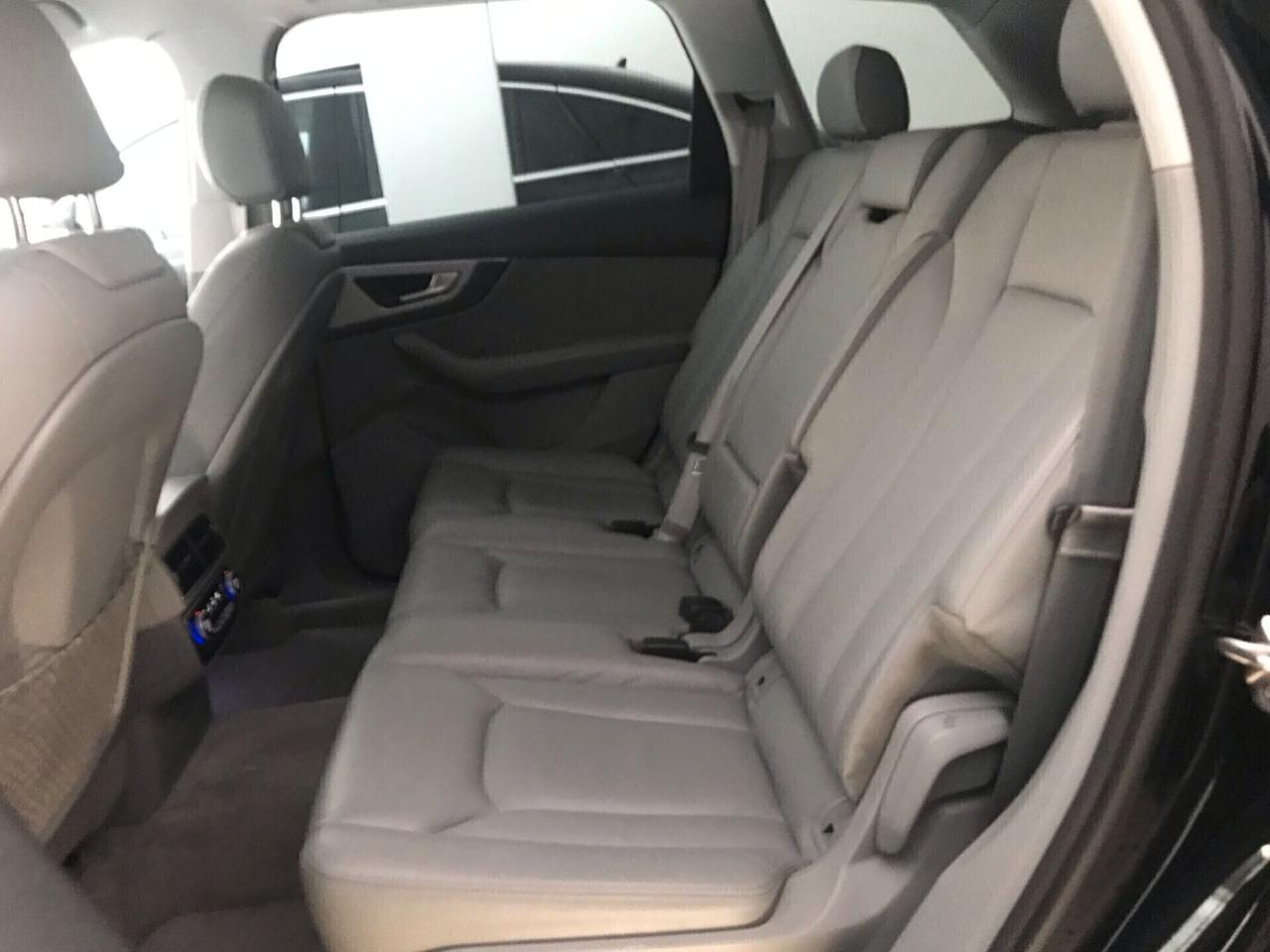 Audi Q7 3.0 TDI S-LINE quattro tiptronic 12/2017