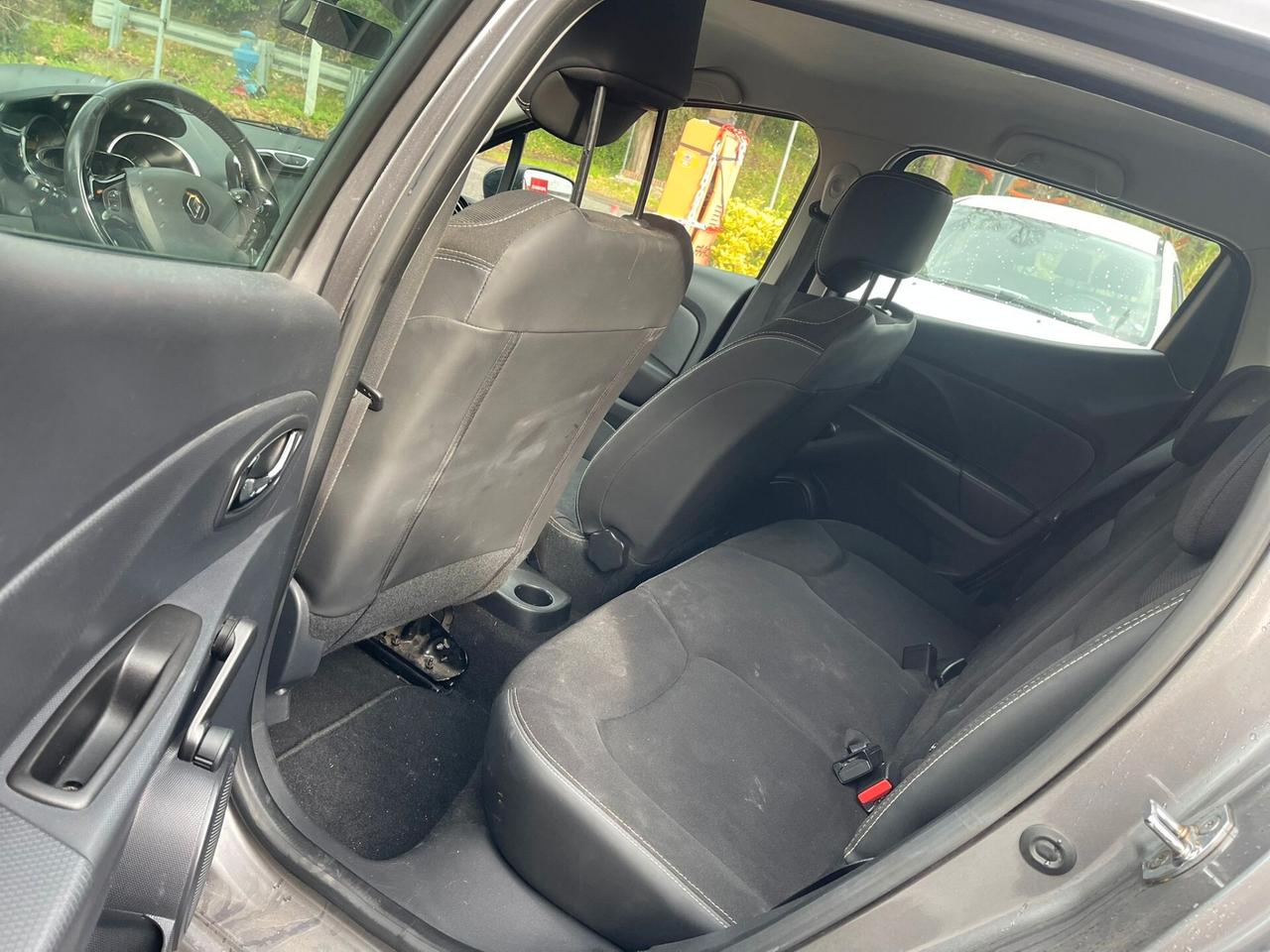 Renault Clio 1.2 75CV 5 porte Costume National