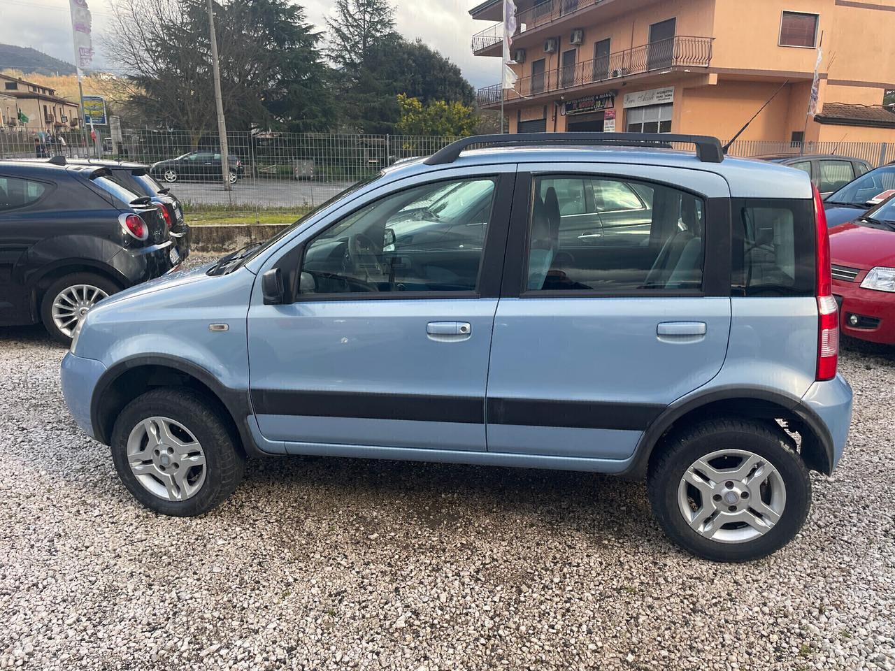 Fiat Panda 4x4 1.3 mjt DIESEL --75 cv unico prop-