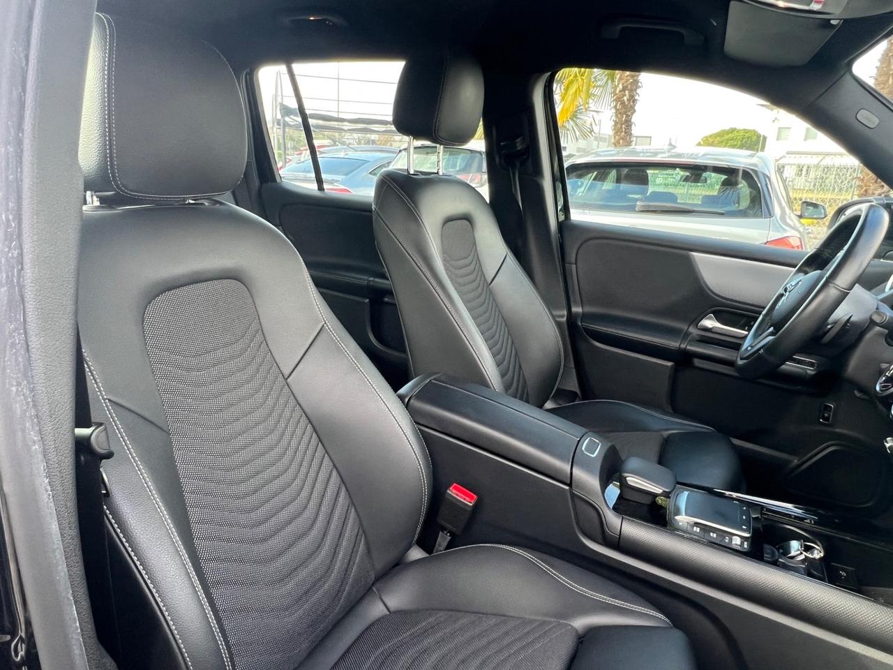 Mercedes-benz GLB 200 d 150cv Business FINANZIABILE