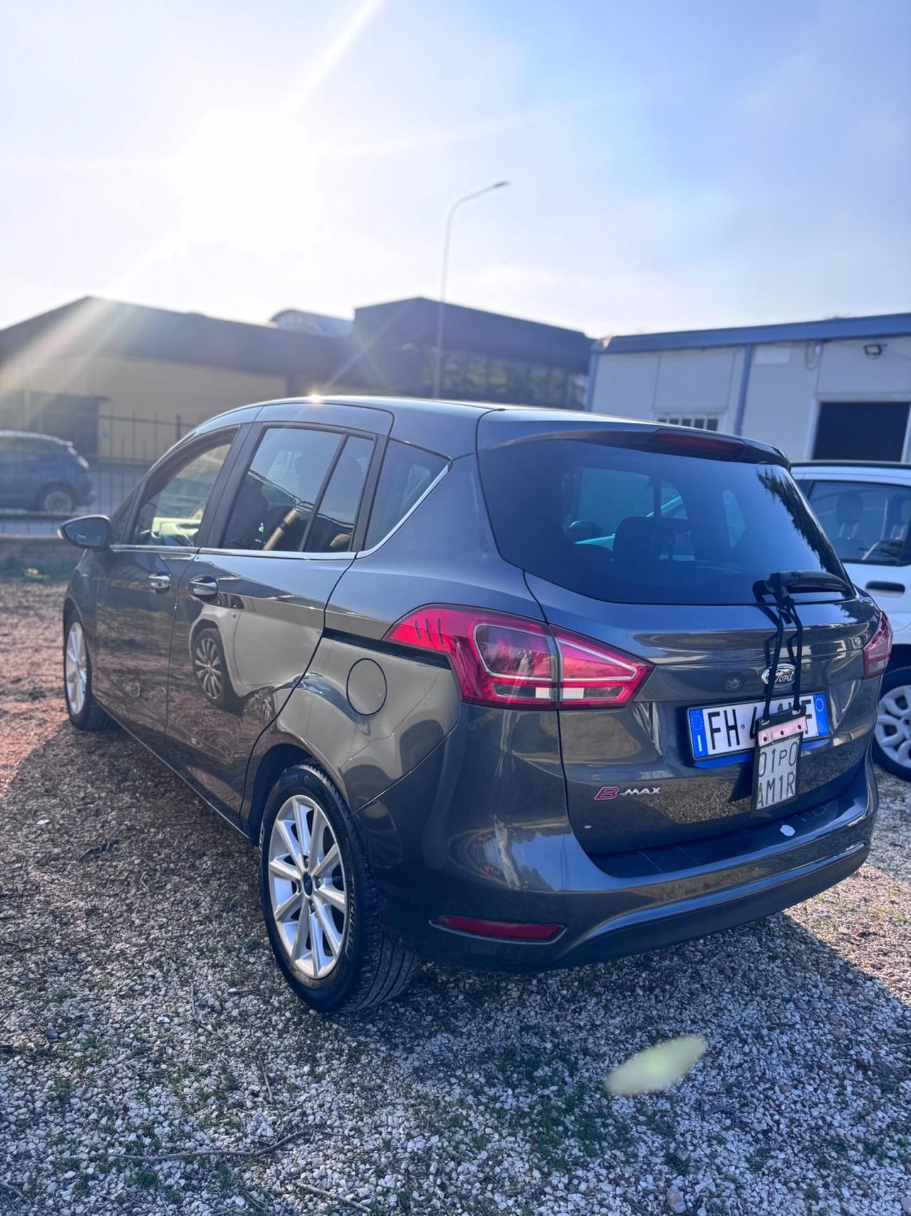 Ford B-Max 1.5 TDCi 75 CV Business Titanium