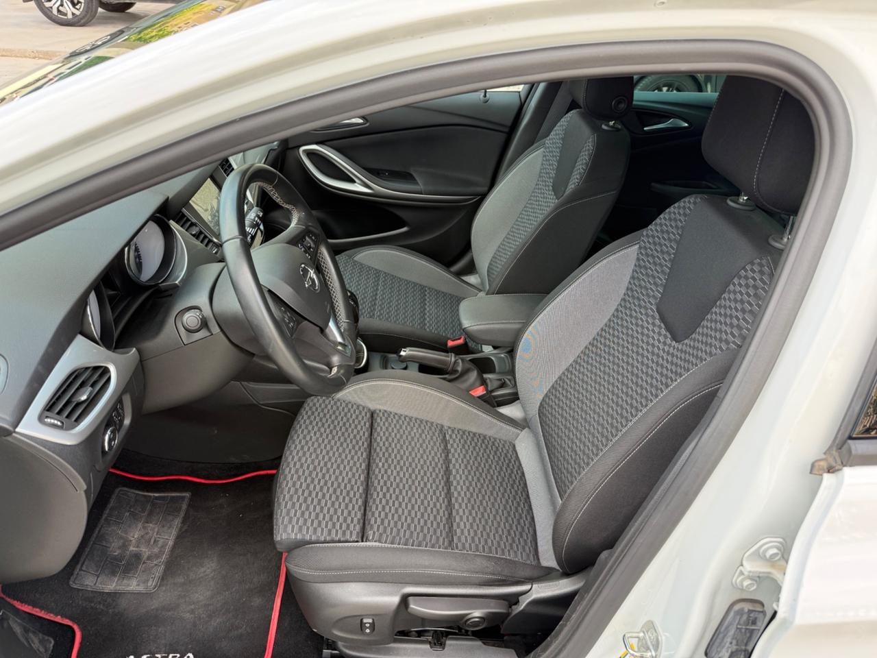 Opel Astra 1.5 CDTI 105 CV S&S Sports Tourer Business Elegance
