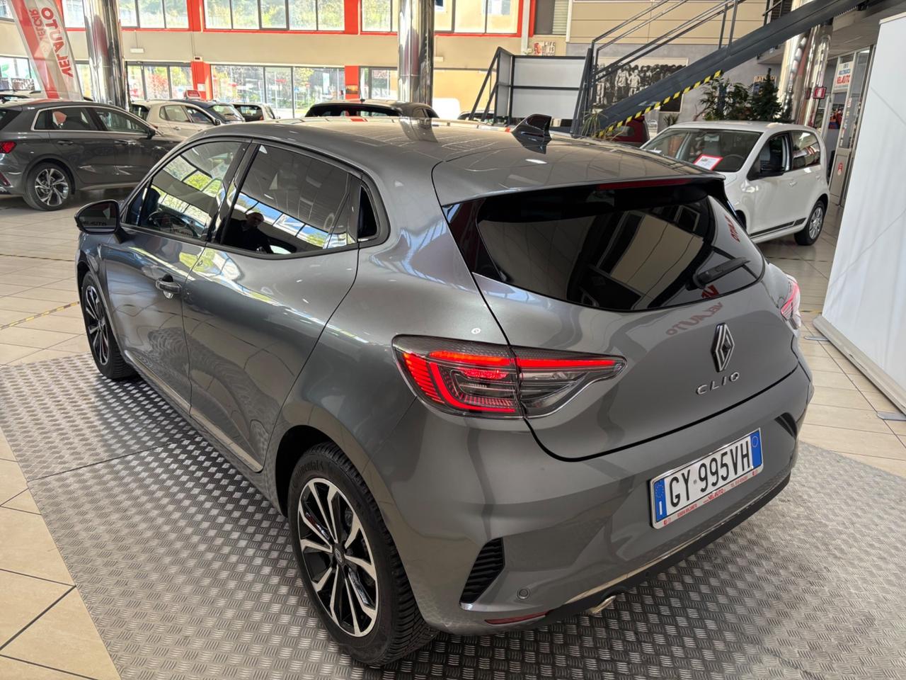 Renault Clio TCe 90 CV 5 porte Techno