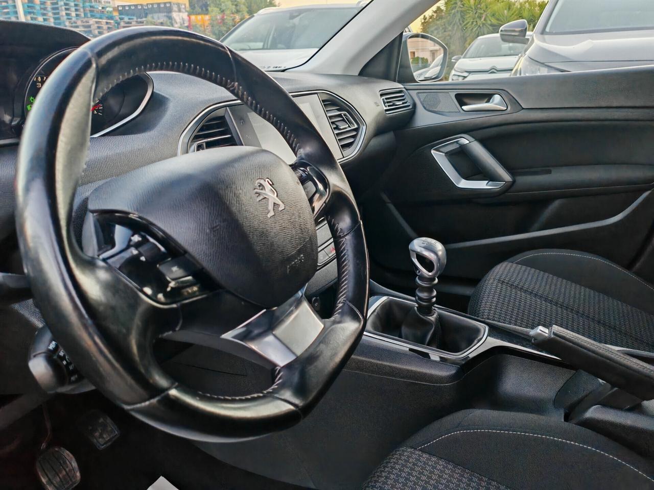 Peugeot 308 15BlueHDi navig led Autocarro n.1 2020
