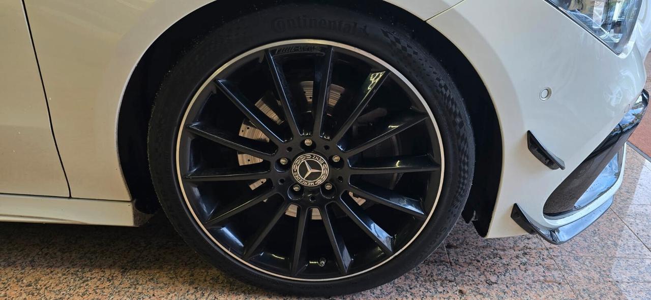 Mercedes - benz CLA 220 AMG 4Matic Automatic Premium