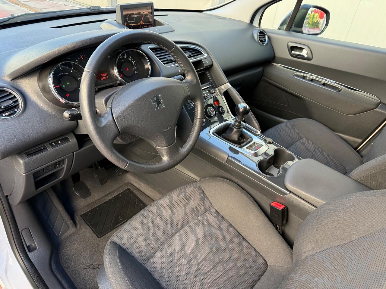 Peugeot 3008 1.6 HDi 115CV Business