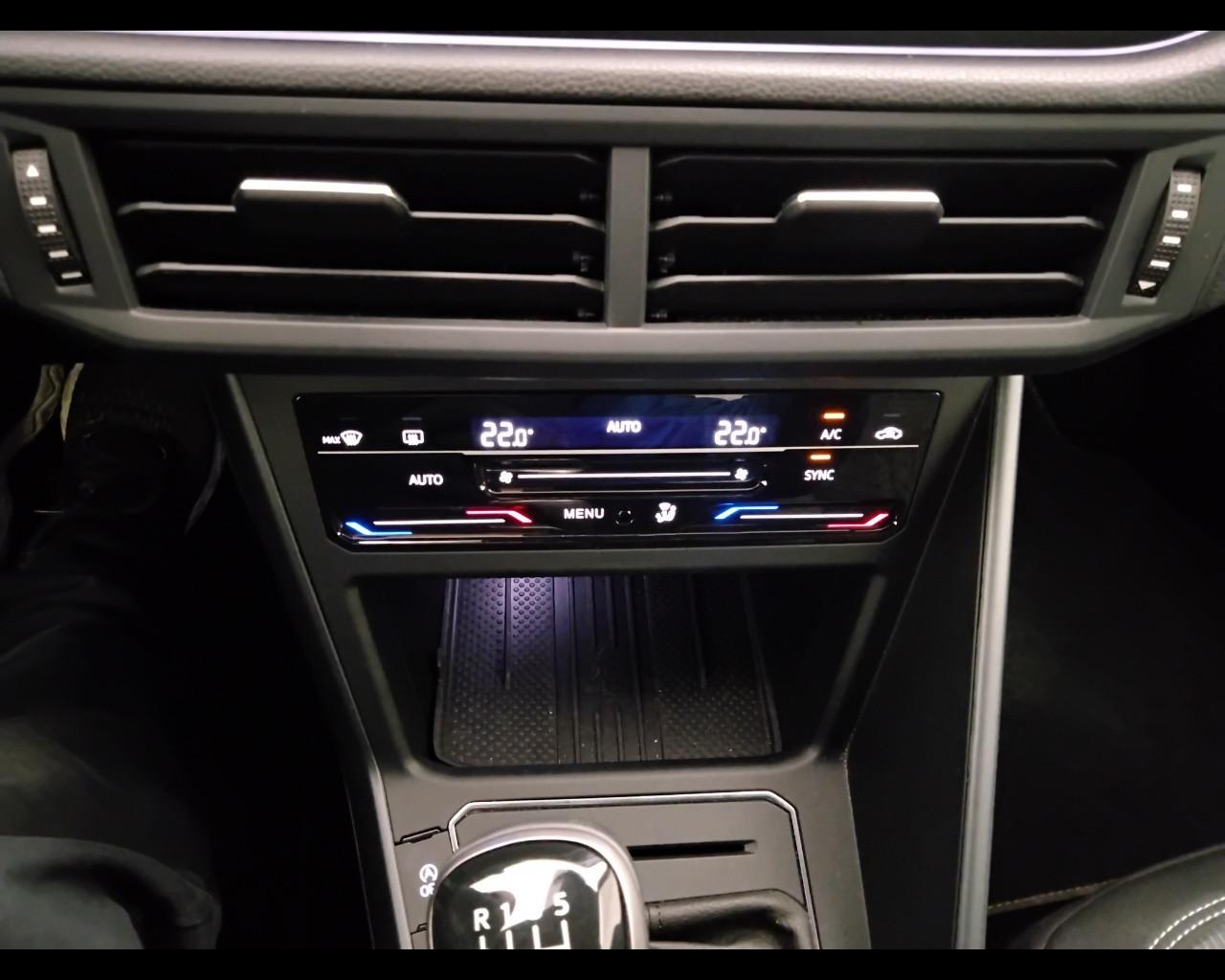 VOLKSWAGEN Taigo - Taigo 1.0 tsi R-Line 115cv