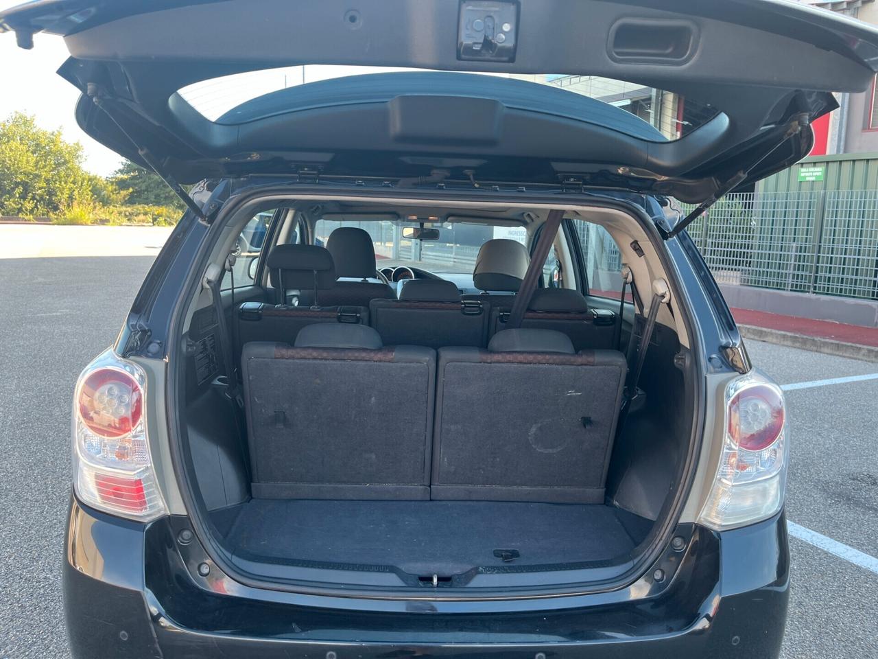 Toyota Verso 2.0 D-4-D Luxury Pack 7 posti TETTO PANORAMICO