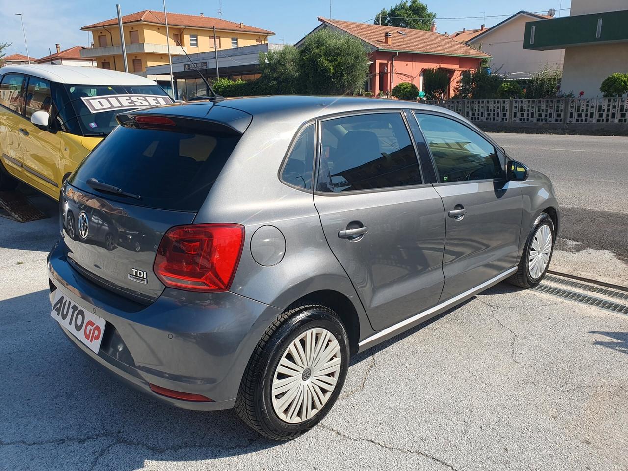 Volkswagen Polo 1.4 TDI 5p. Confortline Neopatent 2017