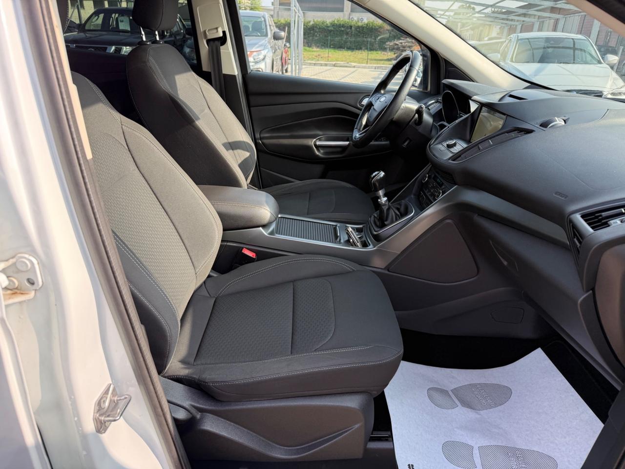 Ford Kuga 1.5 TDCI 120 CV S&S 2WD Titanium