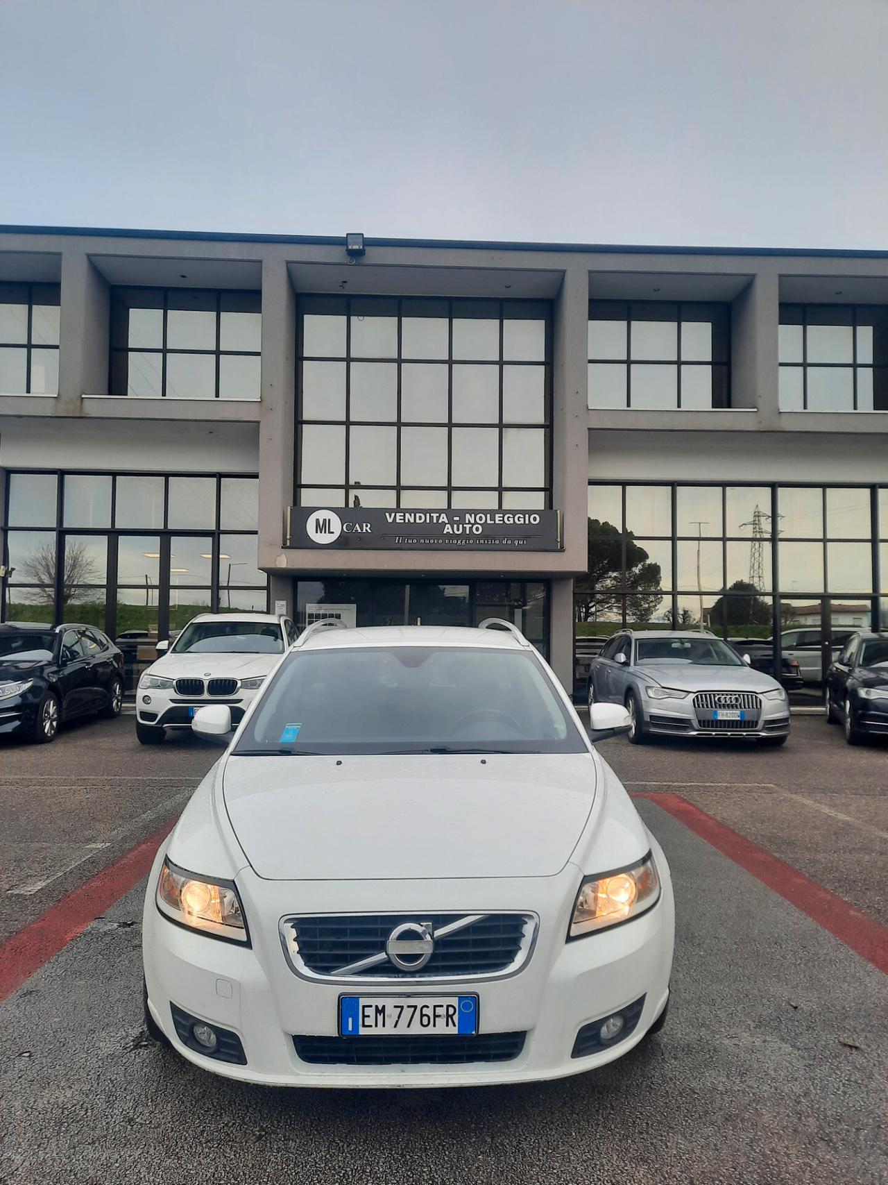 Volvo V50 D2 R-design