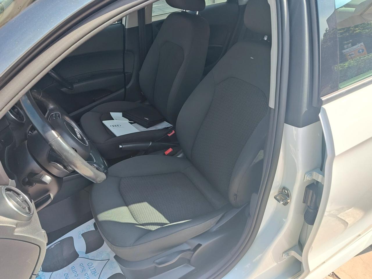 AUDI A1 1.4 TDI 90 CV S-TRONIC S-LINE