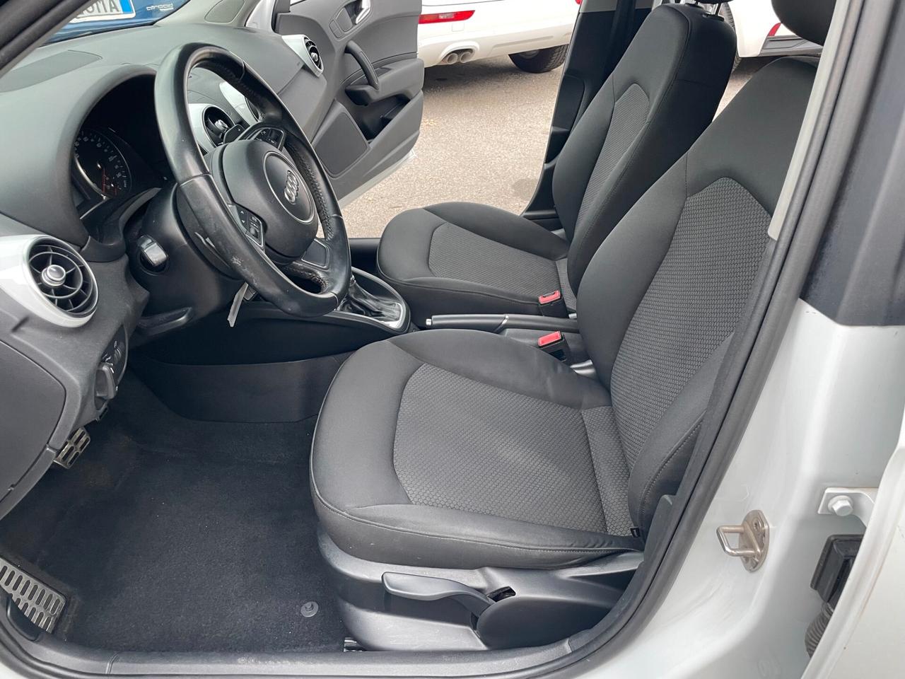 Audi A1 1.6 TDI S tronic line edition