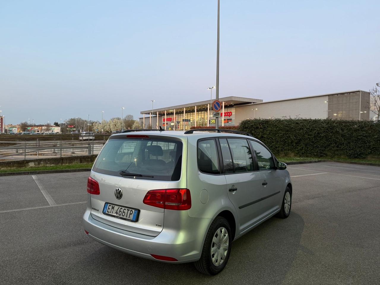 Volkswagen Touran Business 1.6 TDI Comfortline