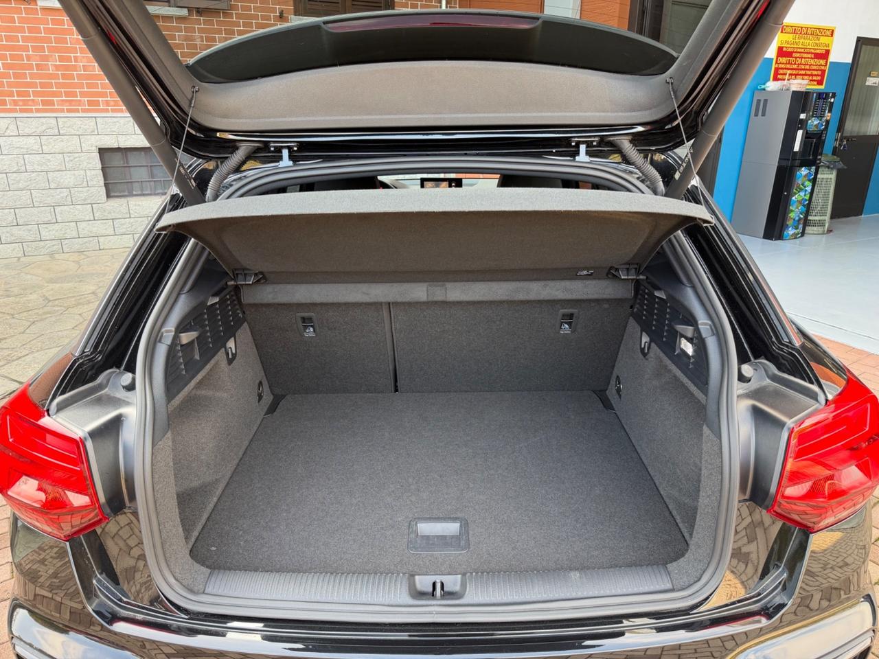 Audi Q2 30 TDI S tronic line Edition