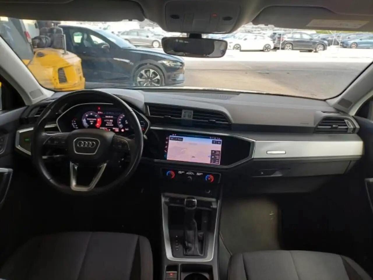 Audi Q3 35 TDI S tronic Business Advanced