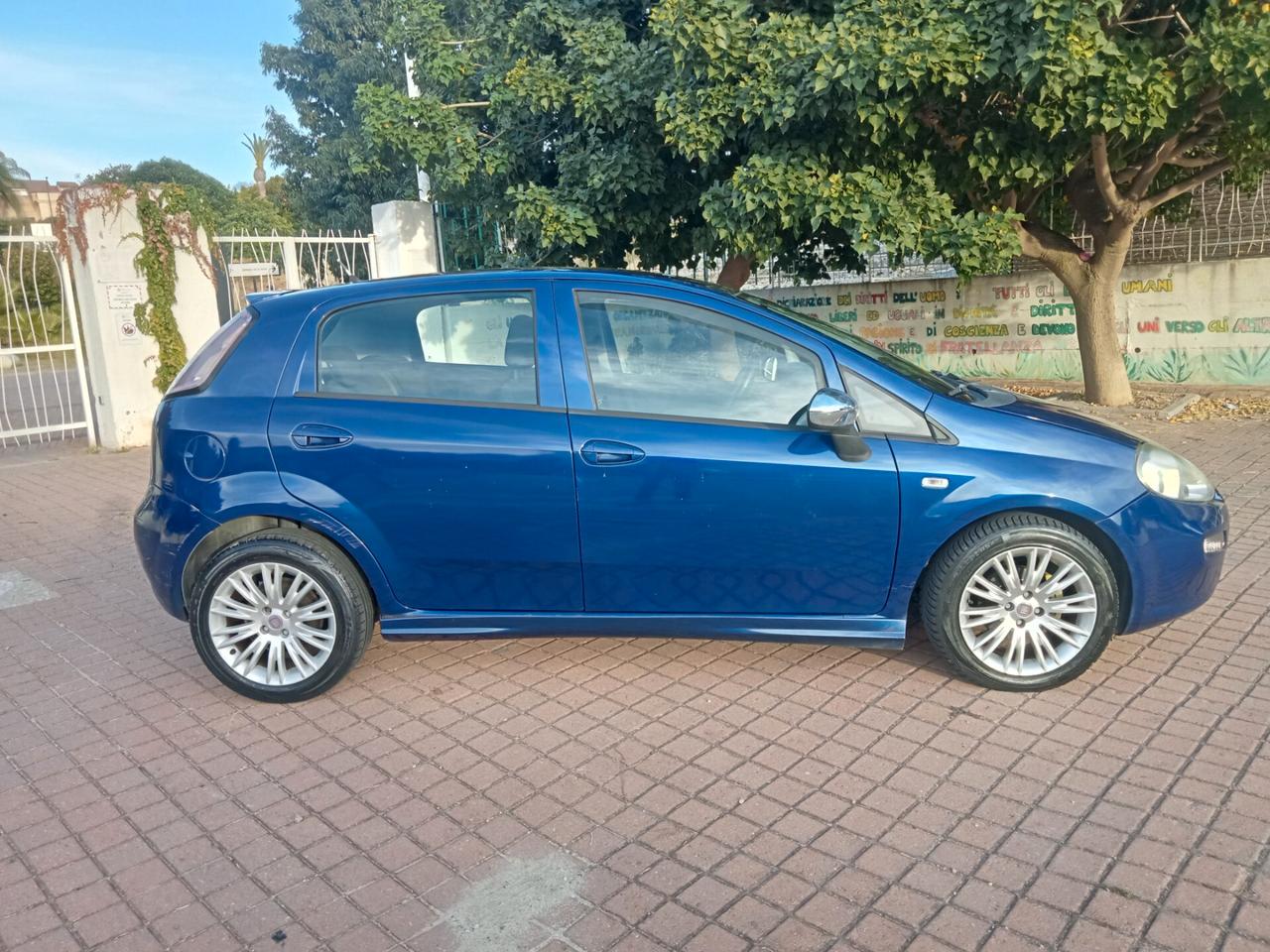 Fiat Punto 1.3 MJT II 75 CV 5 porte Street 2015