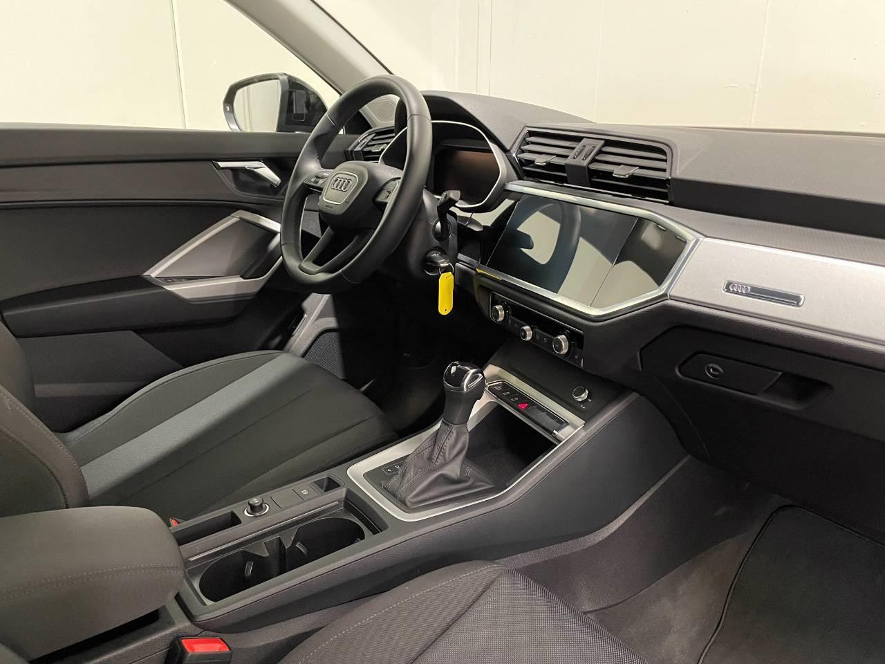 AUDI Q3 SPORTBACK 35 TFSI MHEV S-TRONIC S LINE EDITION