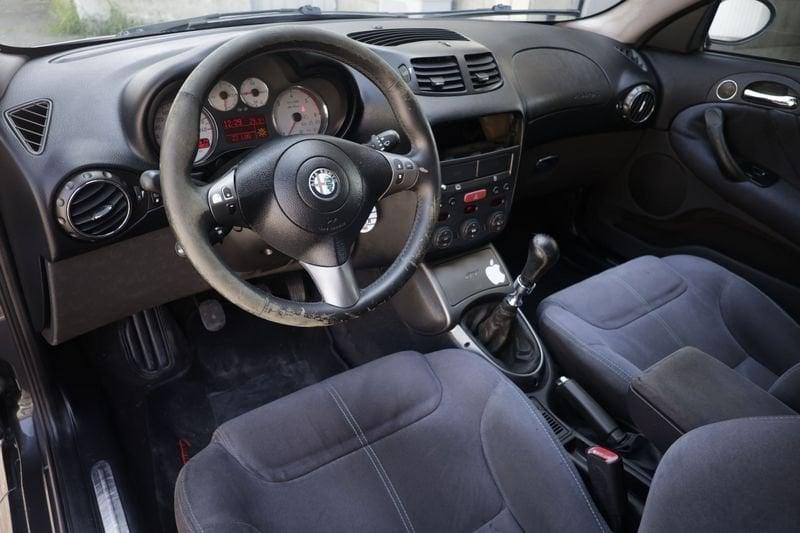 Alfa Romeo GT Alfa Romeo GT 1.9 JTDM 16V Progression Unicoproprietario