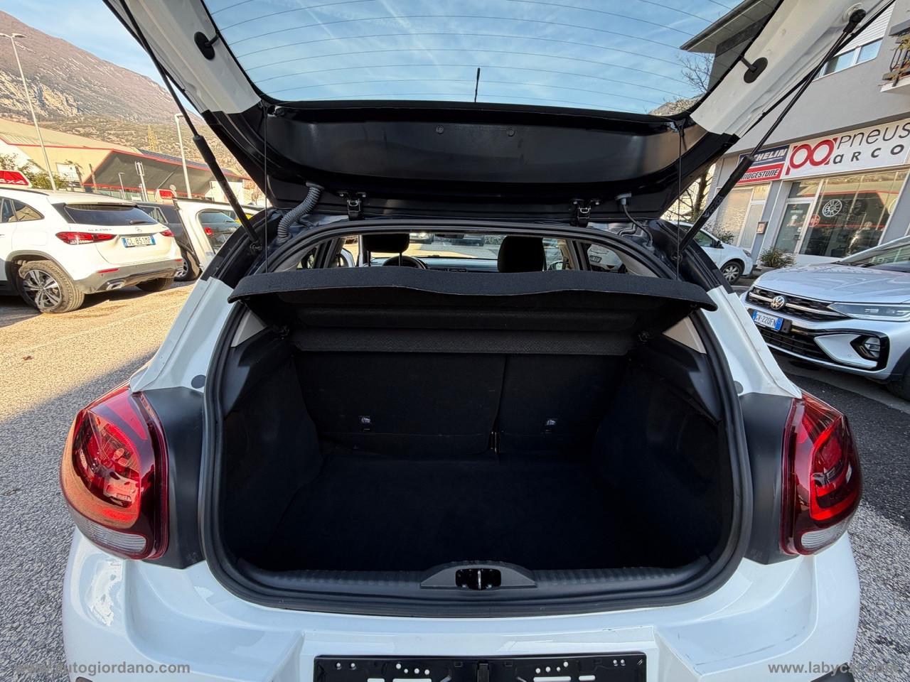 CITROEN C3 PureTech 83 S&S Shine VETRI OSCURATI - RETRO CAMERA - CLIMA AUTOMATICO