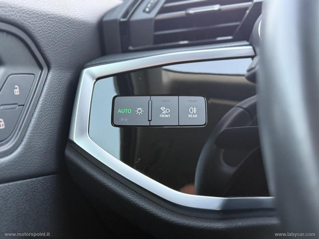 AUDI Q3 SPORTBACK 45 TFSI e S tronic Bus. Plus