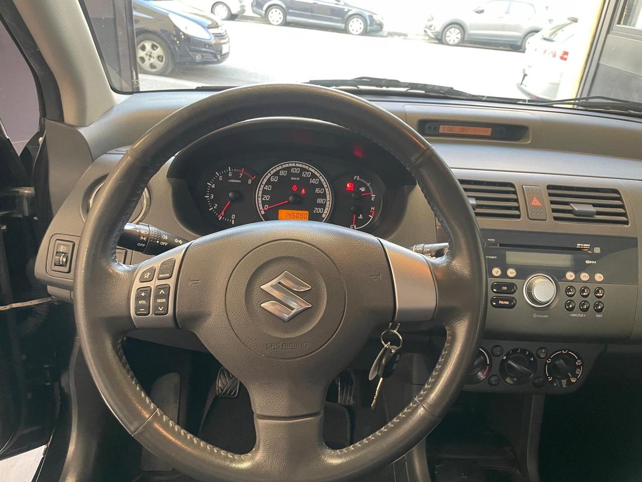 Suzuki Swift 1.3 4x4 5p. GL