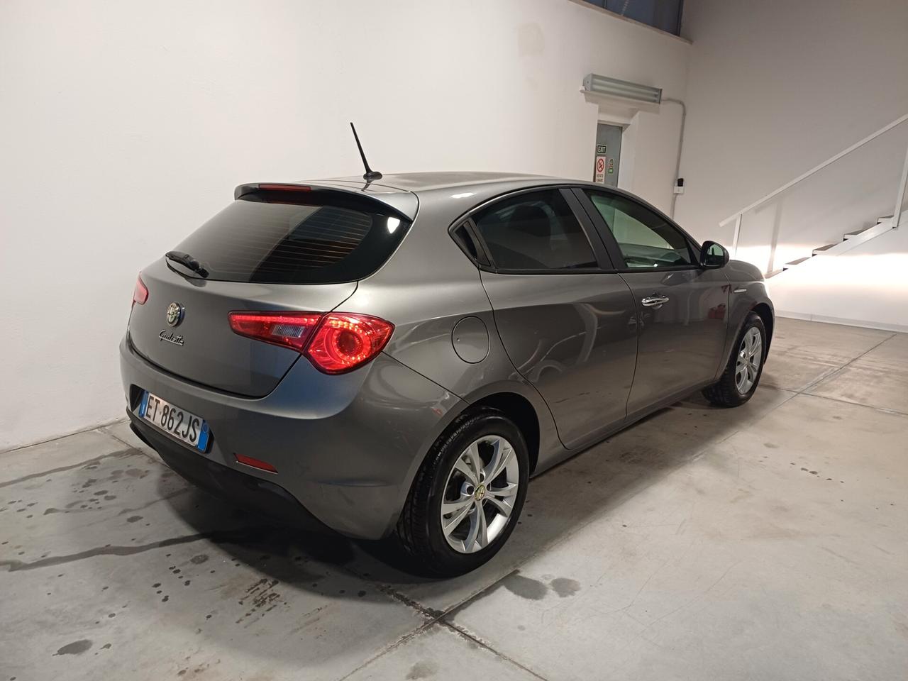 Alfa Romeo Giulietta 1.6 JTDm-2 105 CV Distinctive