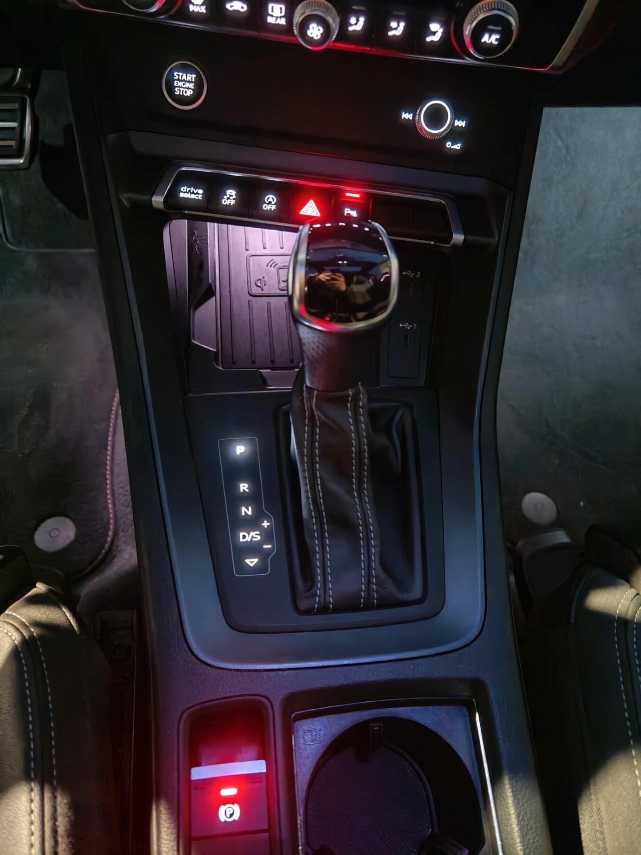 Audi Q3 SPB 40 TDI quattro S tronic line edition Total black