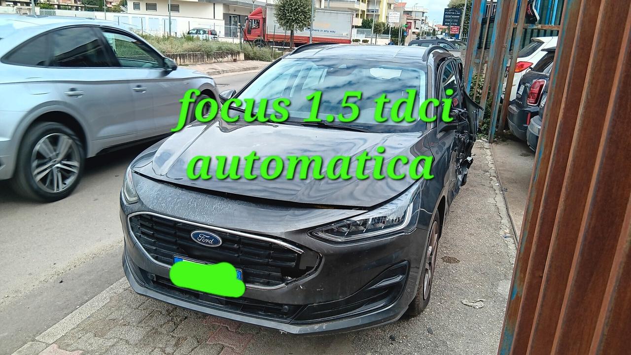 Ford focus incidentata sinistrata mondialcars 06.2022