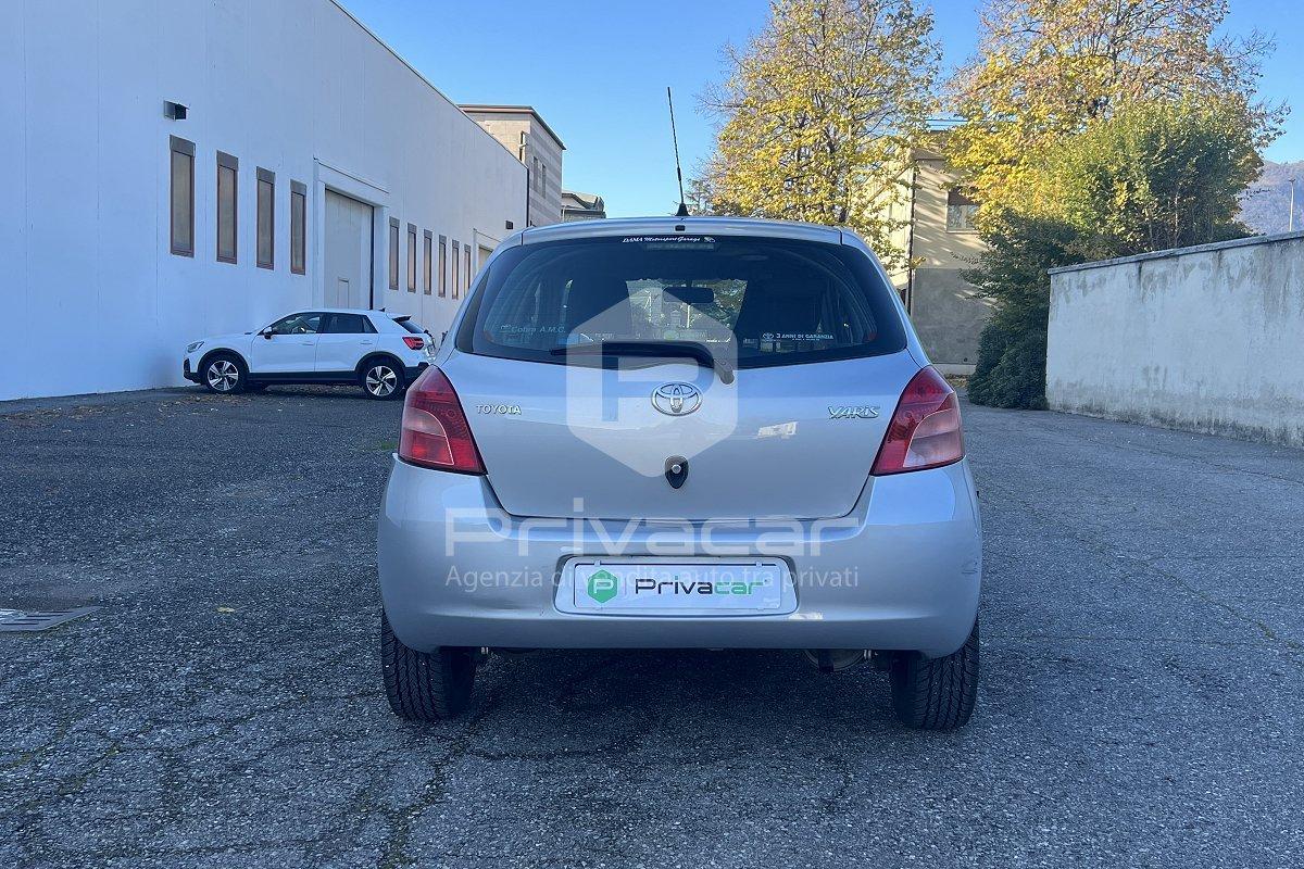 TOYOTA Yaris 1.0 5 porte Sol