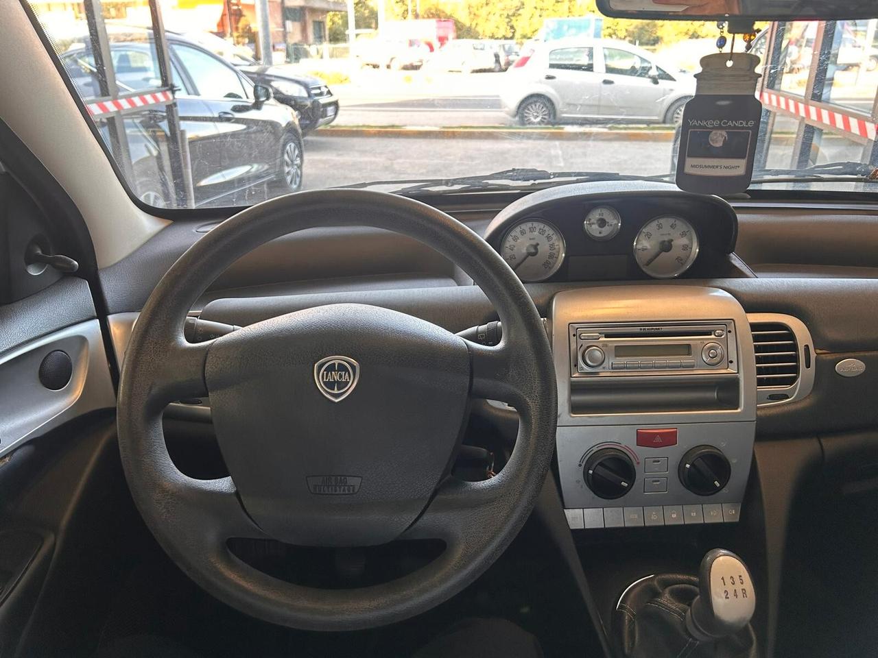 Lancia Ypsilon 1.2 Argento