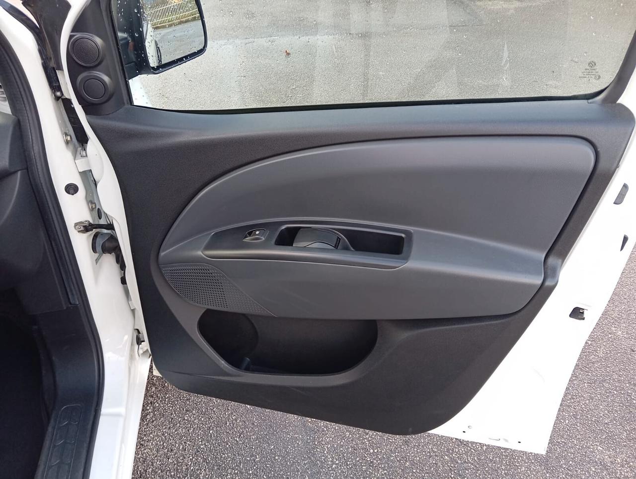 Doblò 1.6 MJT 16V Emotion 7 POSTI "INTROVABILE"