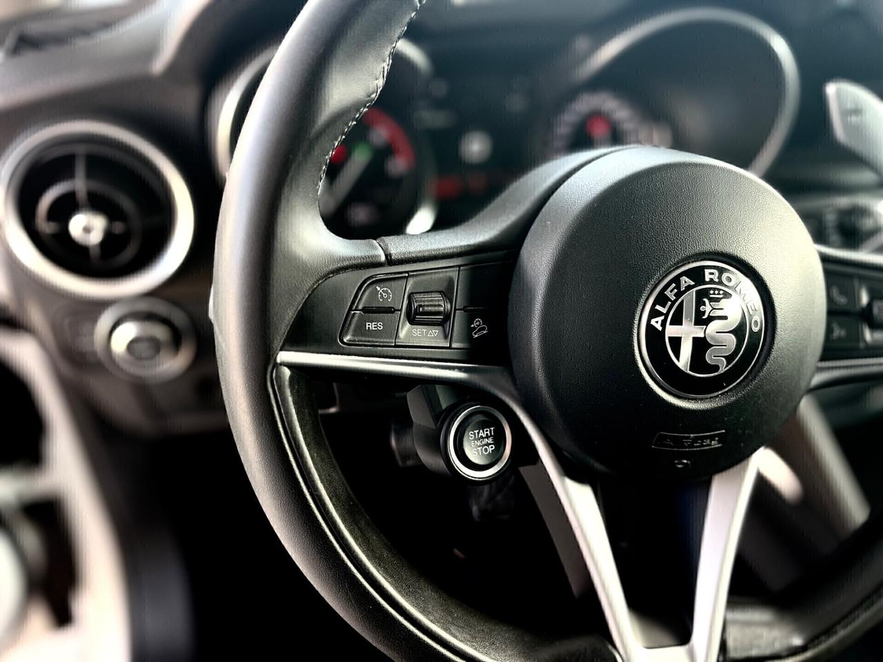 Alfa Romeo Stelvio 2.2 Turbodiesel 210 CV AT8 Q4 Executive