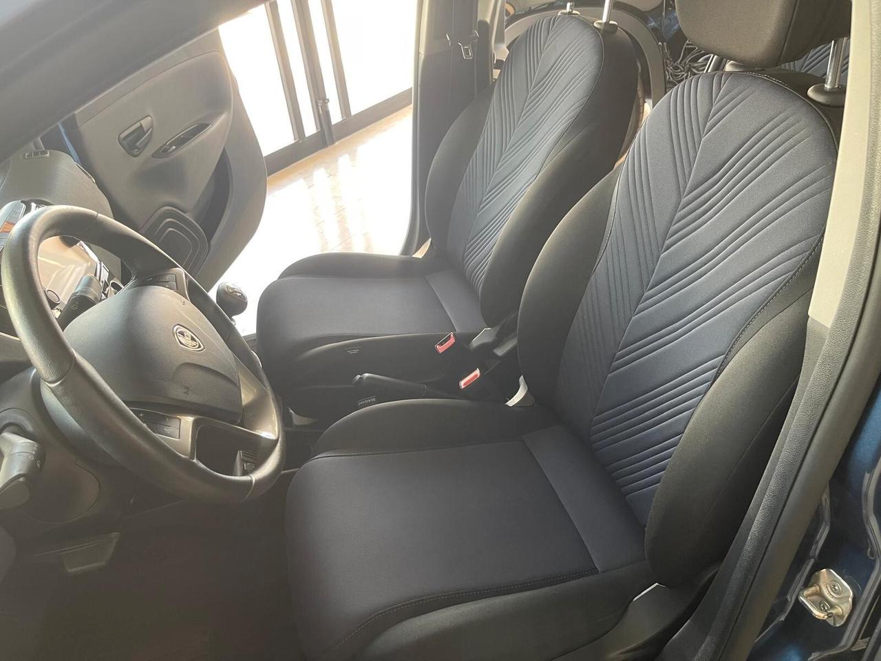 Lancia Ypsilon 1.0 FireFly 5 porte S&S Hybrid Gold Plus