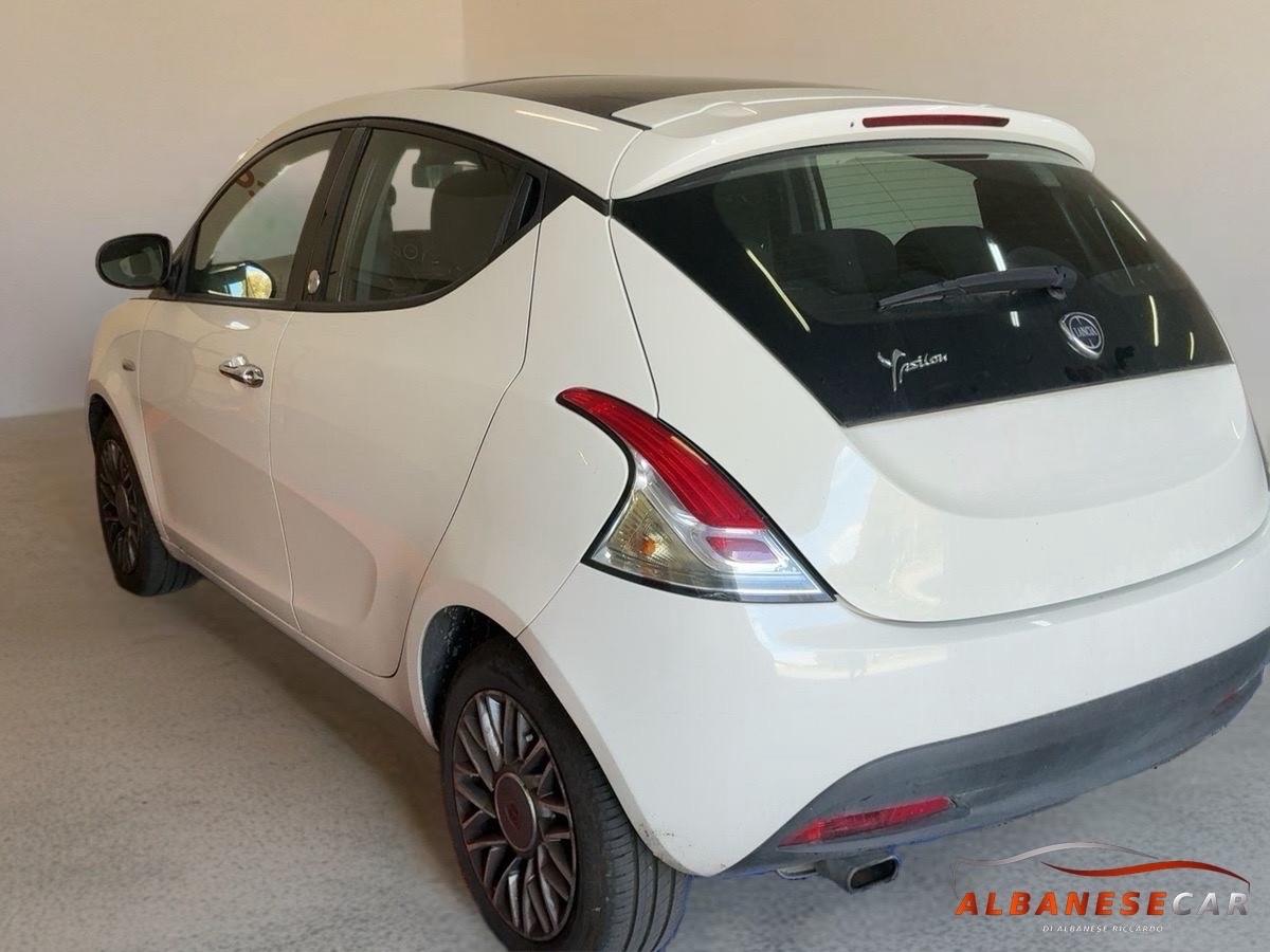 Lancia Ypsilon 1.2 69 CV 5 P. GPL Gold/TETTO APRIBILE