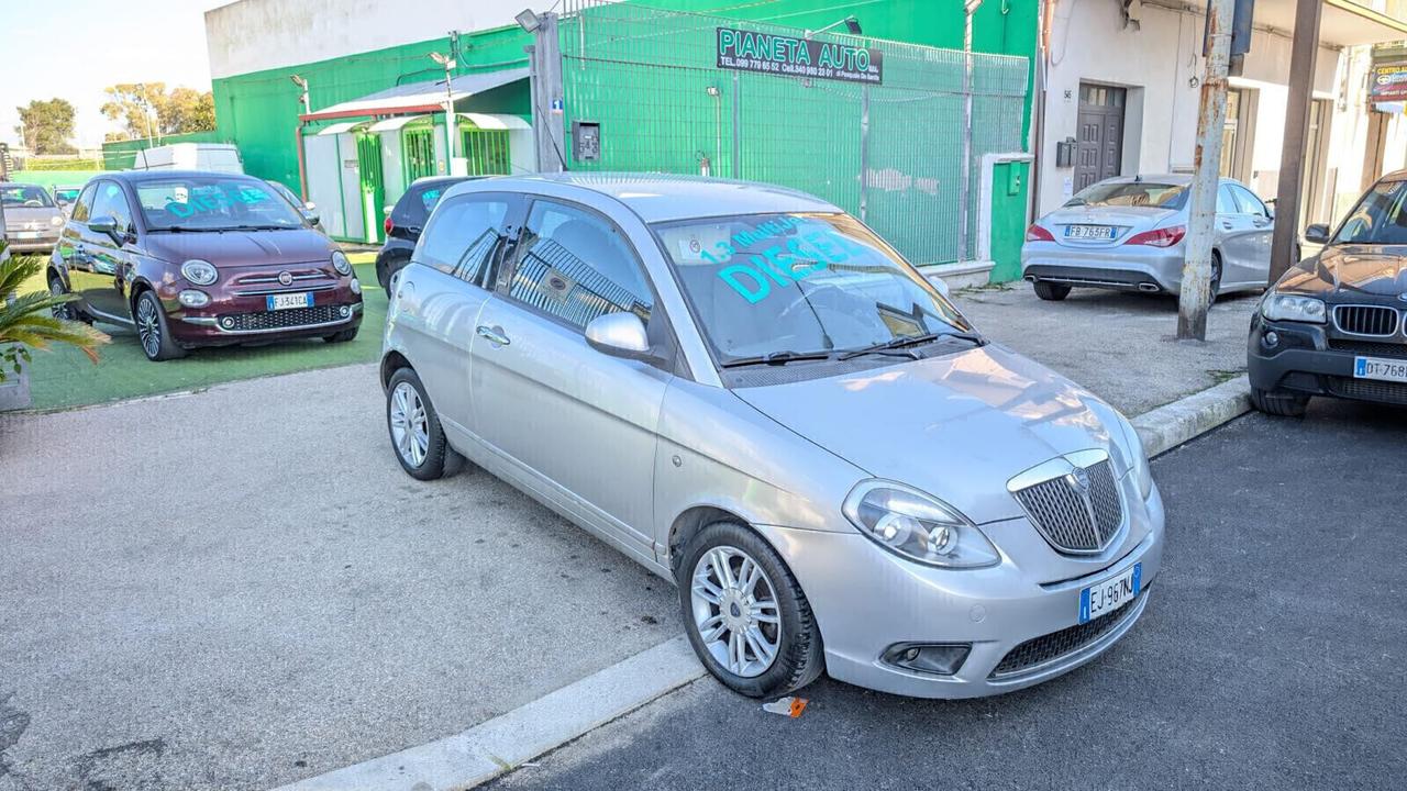 Lancia Ypsilon 1.3 DIESEL MJT 16V 95 CV 5 porte - ANNO 2011 - OTTIMA PER NEOPATENTATO