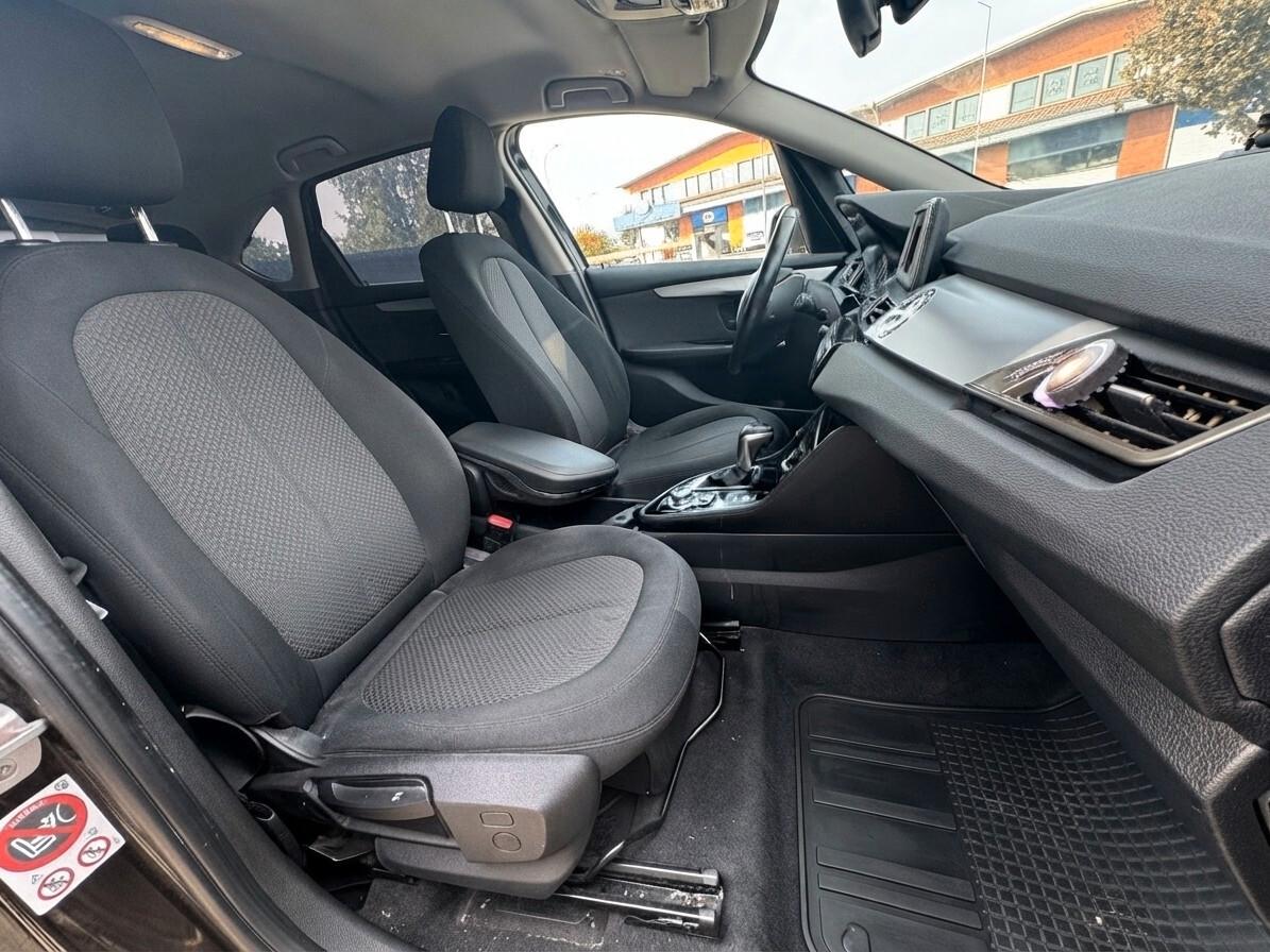 Bmw 2er Active Tourer 216d Advantage