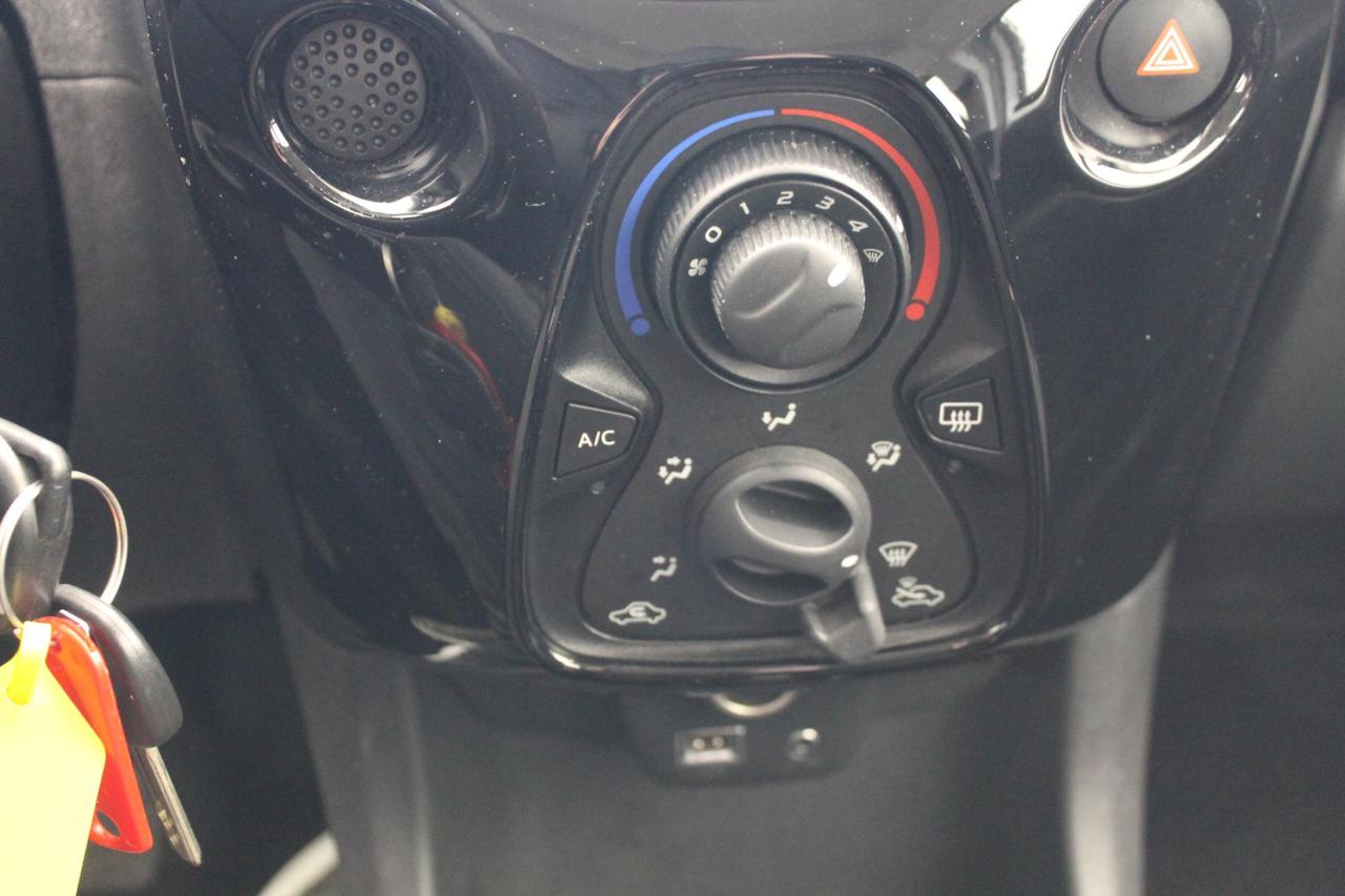Peugeot 108 1.0 Vti Allure