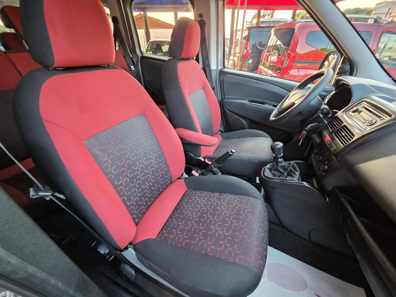 Fiat Dobló 1,6 diesel 04/2014 cv105 SETTE POSTI