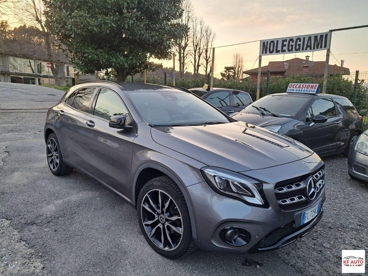MERCEDES GLA - 180D Automatic Premium