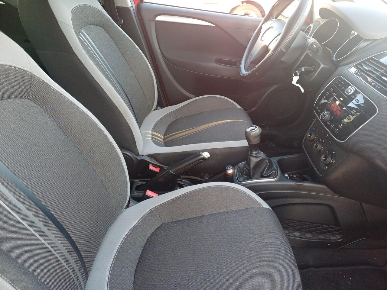 Fiat Punto 1.3 MJT 75 cv. 5 porte Virgin Radio