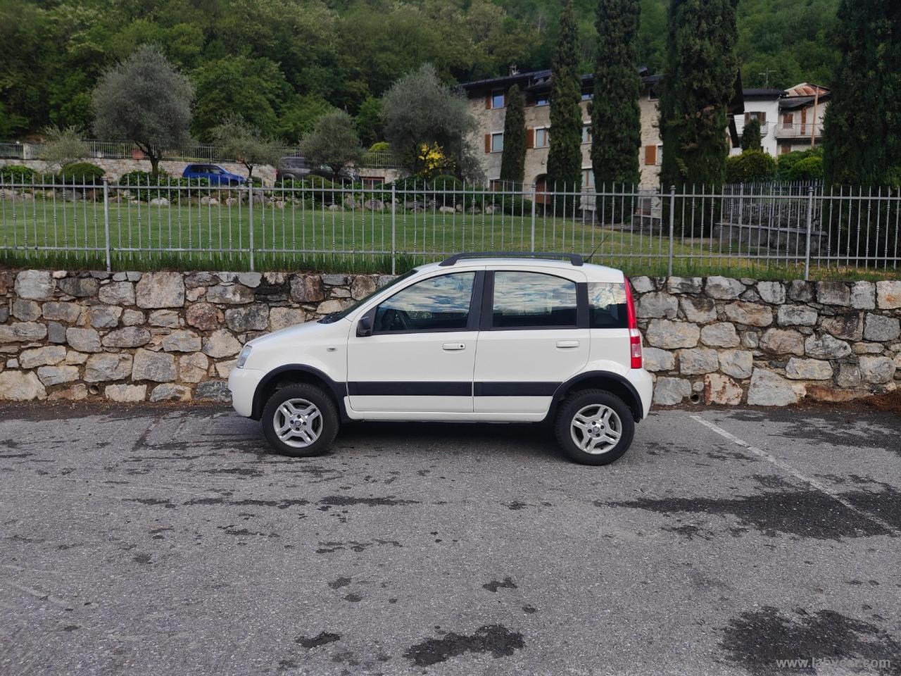 FIAT Panda 1.3 MJT 16V 4x4 CLIMBING