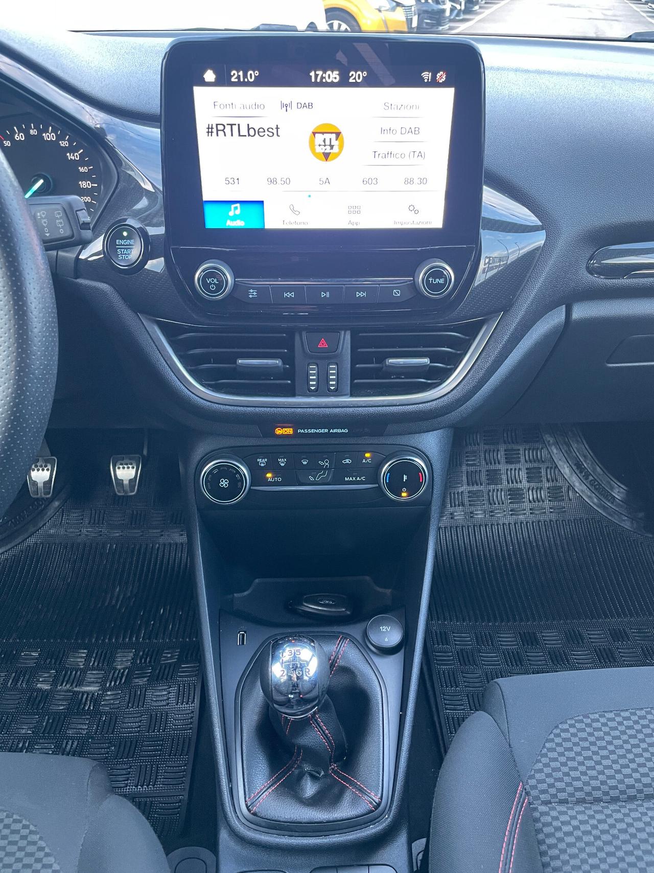 Ford Fiesta 1.0 Ecoboost Hybrid 125 CV 5 porte ST-Line