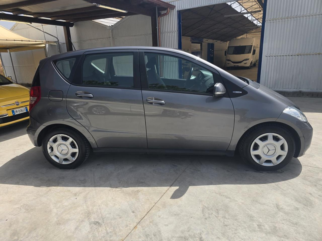 Mercedes-benz A 160 CDI BlueEFFICIENCY Executive