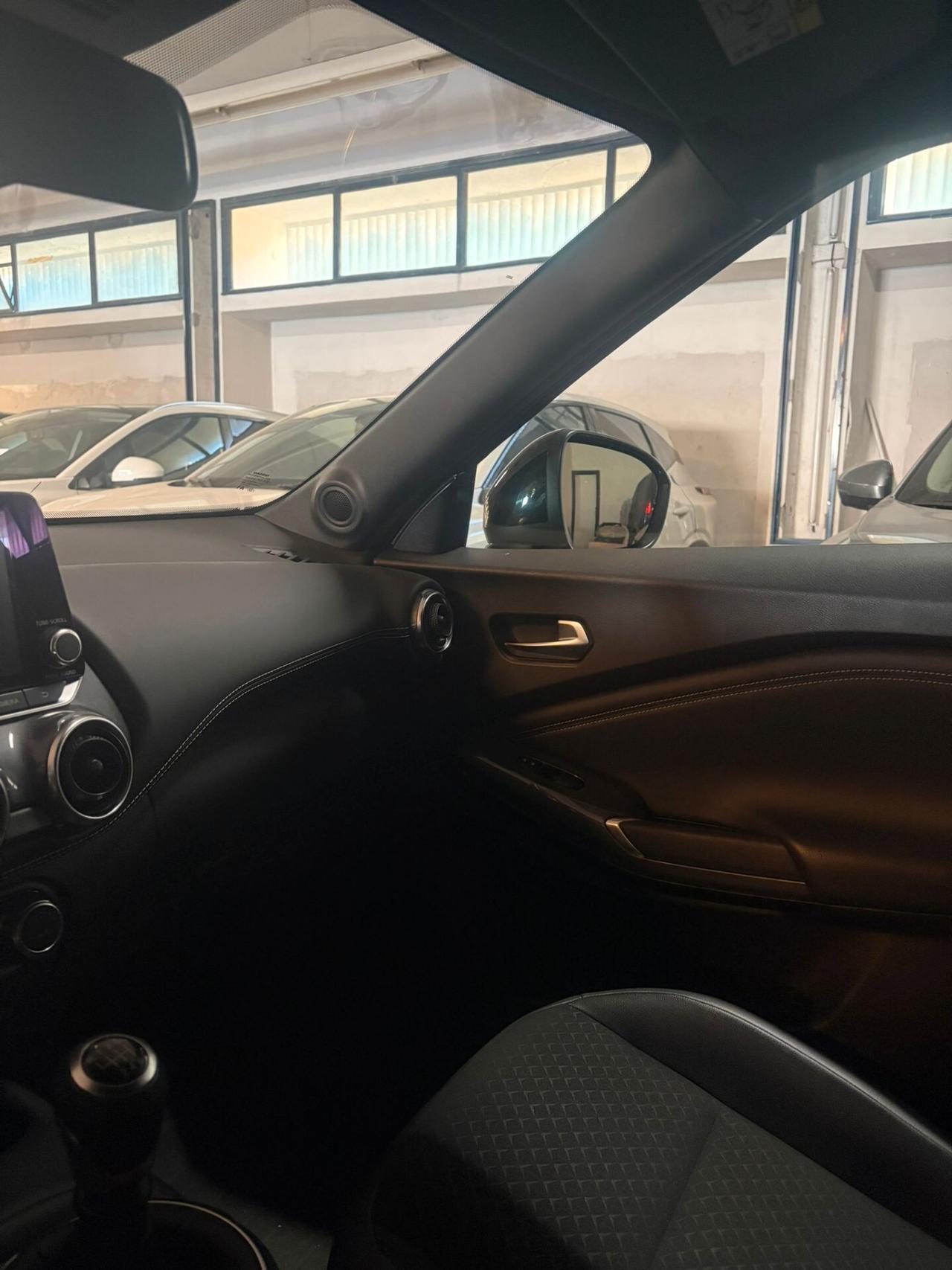Nissan Juke 1.0 DIG-T 114 CV N-Connecta