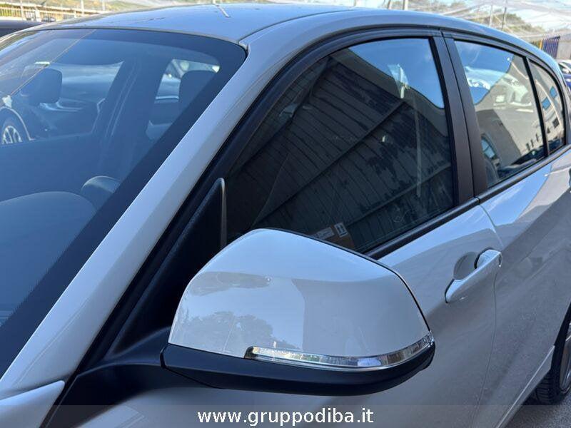 BMW Serie 1 F20-F21 2015 Diesel 118d Sport 5p